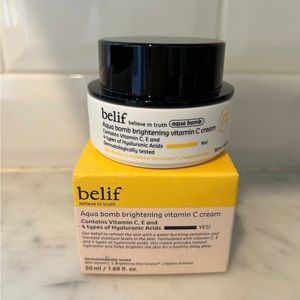 Belif Aqua Bomb Brightening Vitamin C Cream
New in box
Retails $45
Full size
